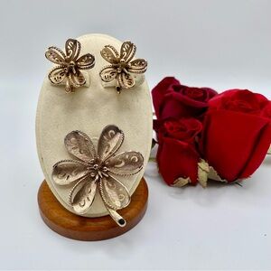 Vintage Swirl Openwork Flower Brooch Earrings Set Gold Plated Textured Sheen